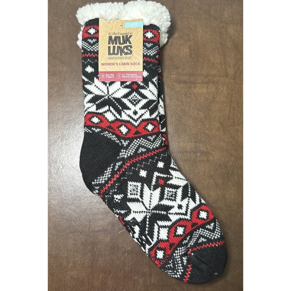 Muk Luks Sherpa Lined Cabin Socks Gripper Bottom Black Red Snowflake One Size